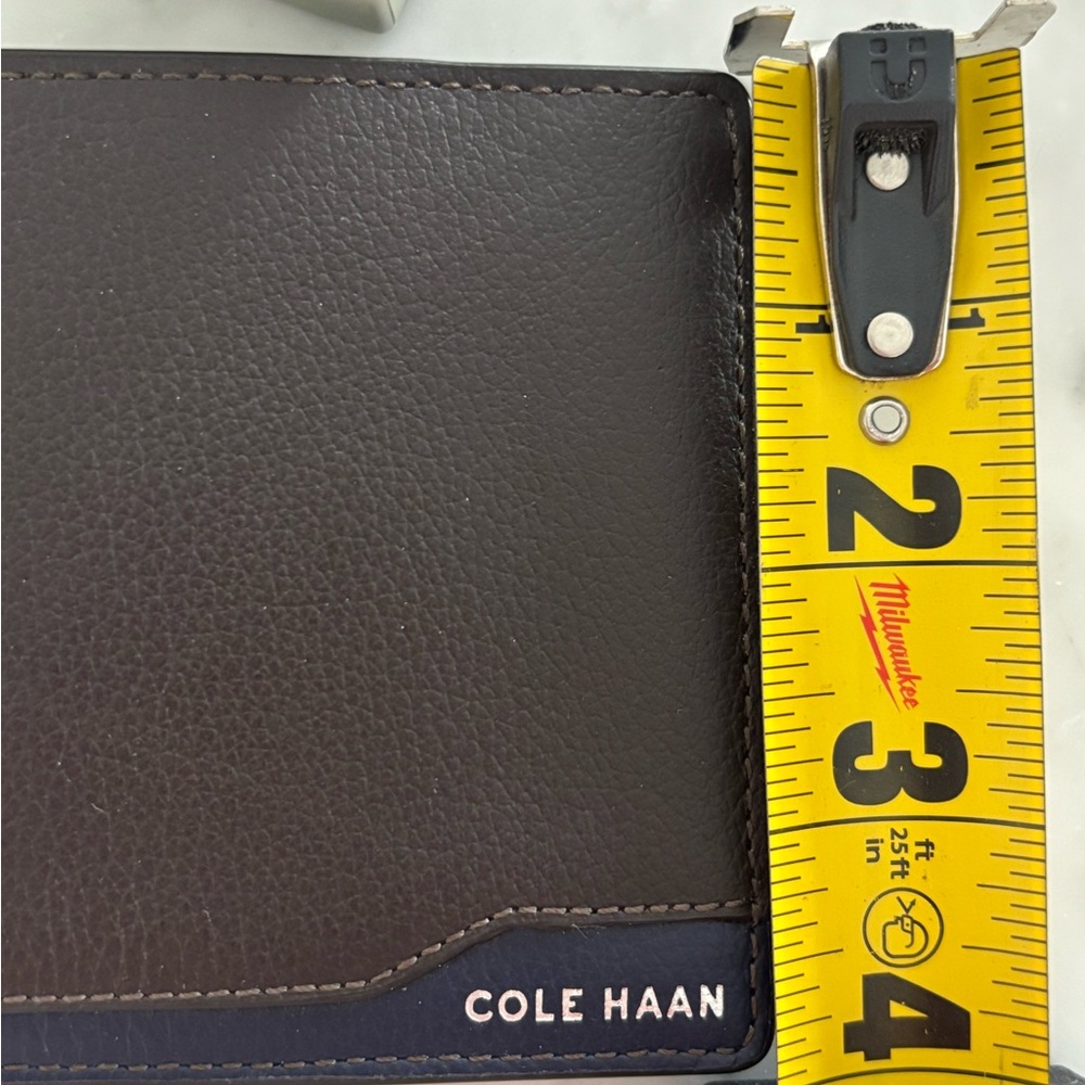 NWT Men's Cole Haan leather wallet - Picture 8 of 10